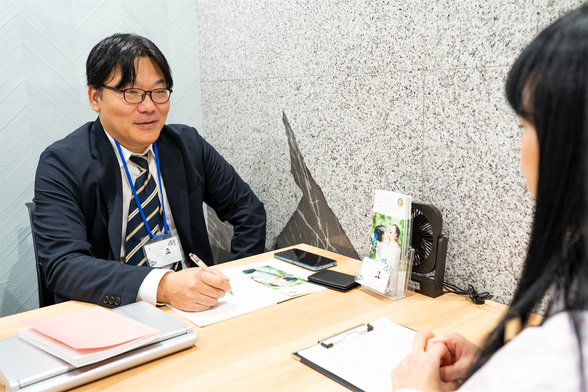 パートナー探しをお手伝いする結婚相談所